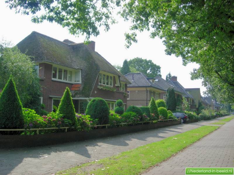 Almelo > Egbert ten Catelaan luchtfoto's / foto's Nederlandinbeeld.nl Almelo > Egbert ten Catelaan luchtfoto's / foto's Nederlandinbeeld.nl